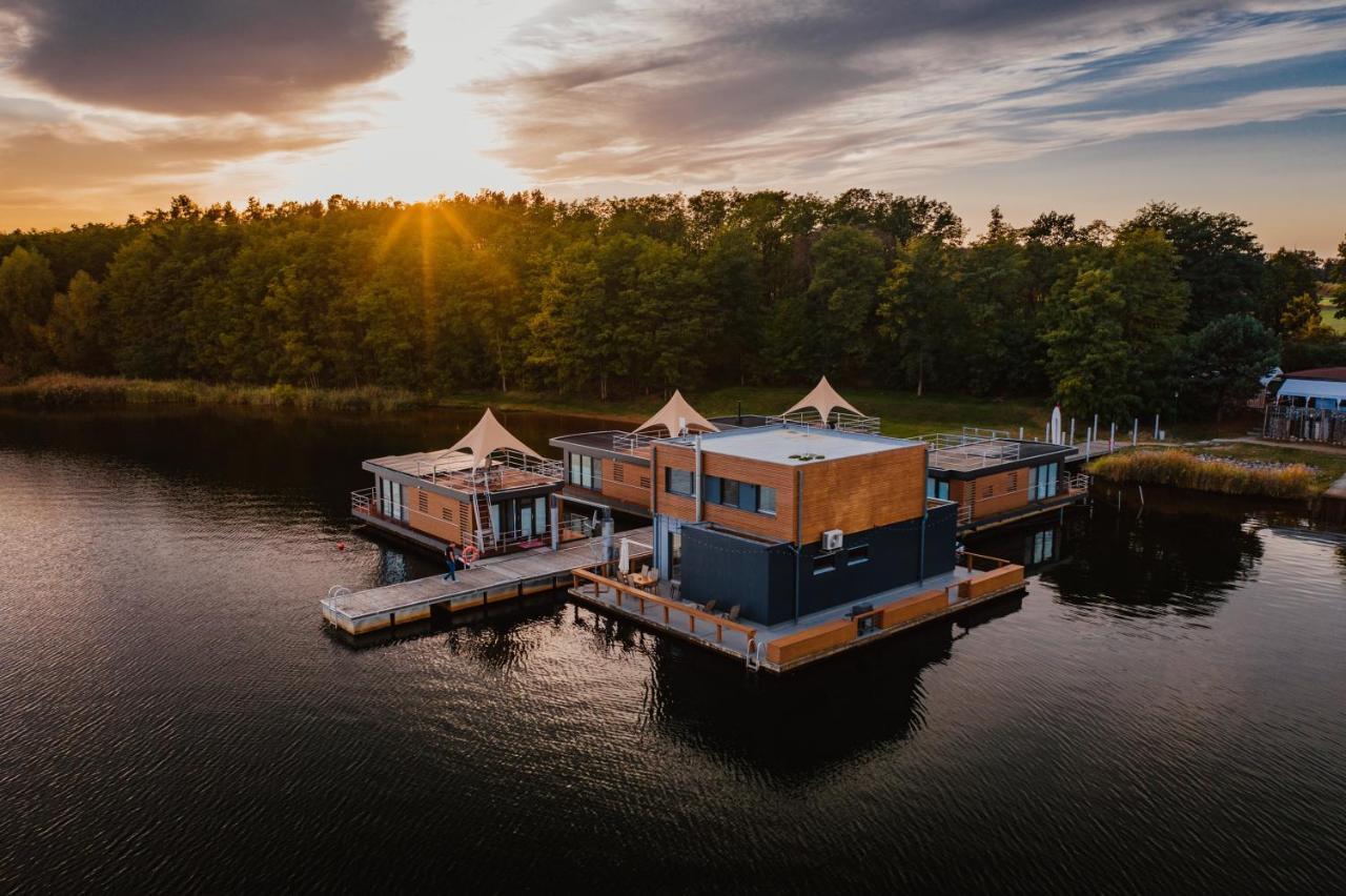 Schwimmende Ferienhaeuser Auf Dem See - Spreewald Vetschau Esterno foto